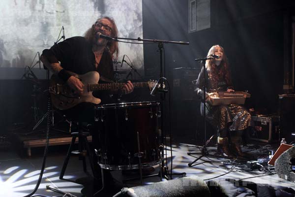 ALEXANDER HACKE - DANIELLE DE PICCIOTTO - 2016-01-31 - PARIS - Petit Bain - Alexander von Borsig [Alexander Hacke] - Danielle De Picciotto